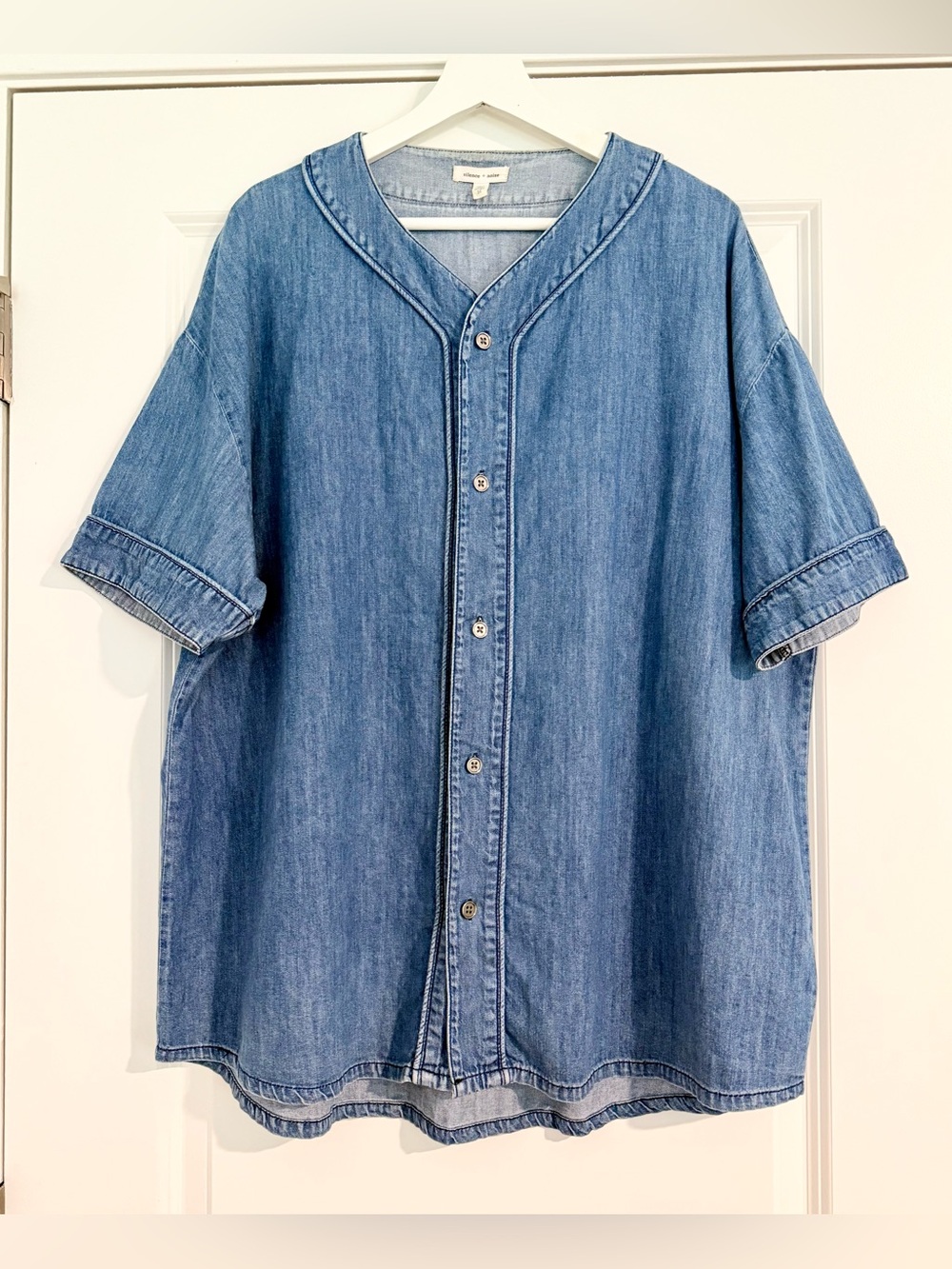 MOVING SALE | Women’s Urban Outfitters Oversized Denim Baseball Shirt, Size M